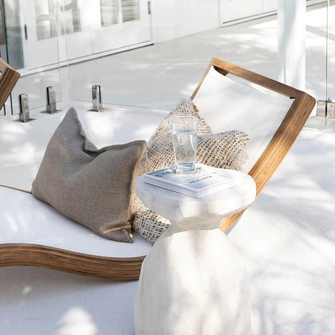 New Fashion Pool Side Chaise Daybed Teak and Outdoor Fabric Sling Seat Curved Sun Loungers