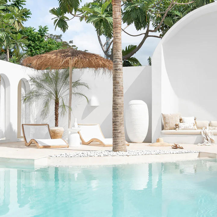 New Fashion Pool Side Chaise Daybed Teak and Outdoor Fabric Sling Seat Curved Sun Loungers