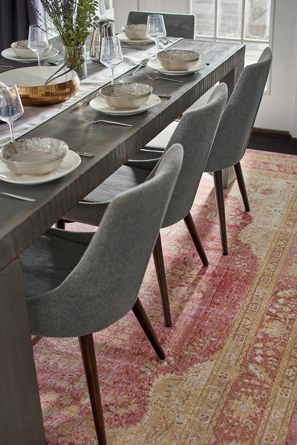 Elegant Pink Medallion Area Rug - Isabella Collection by Momeni - Urban Ashram