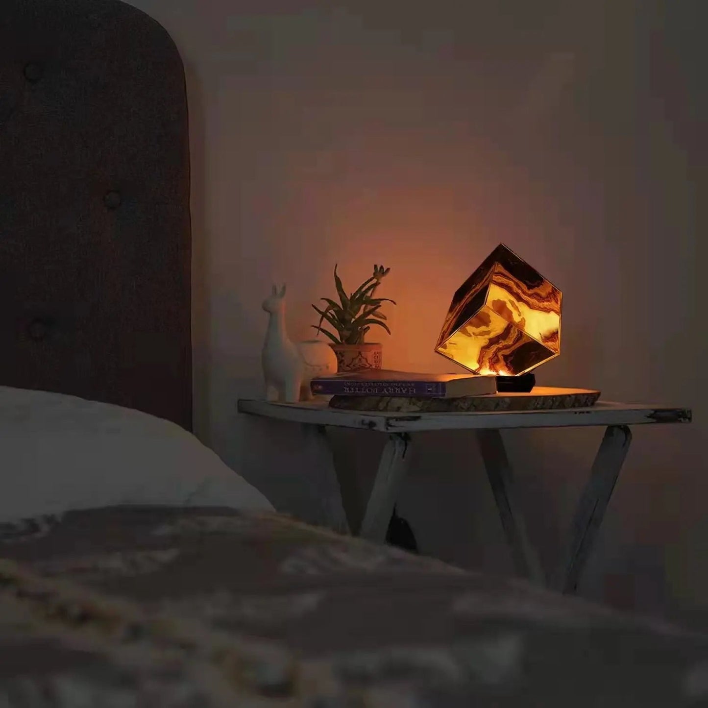 Onyx Energy Cube Desk Lamp - Urban Ashram